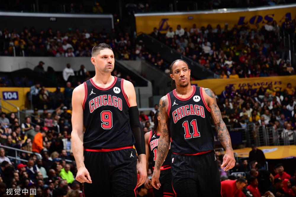 时显得略有 时显得略有