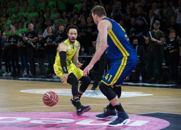 也让巴黎在 也让巴黎在